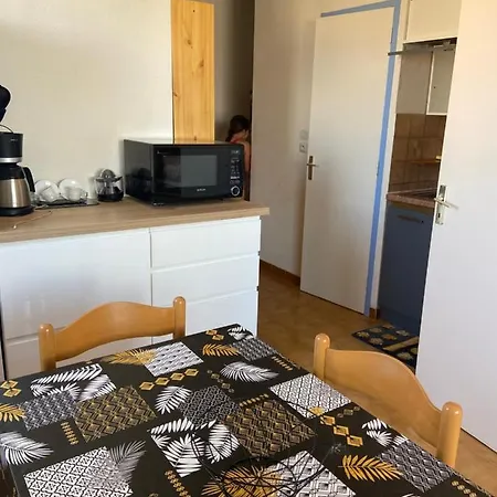 Hibiscus 2 Apartment
